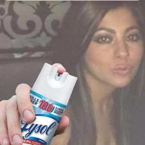 Meet your Posher, Royhana